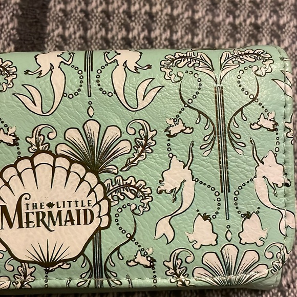 Little Mermaid Tri-Fold Loungfly - Picture 8 of 8